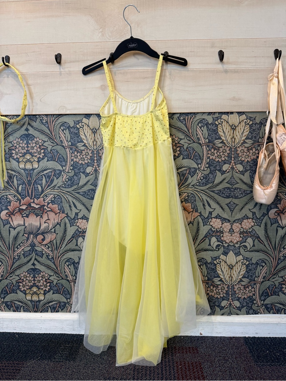 Leo’s Dancewear costume yellow chiffon ballet lyrical - Picture 5 of 9